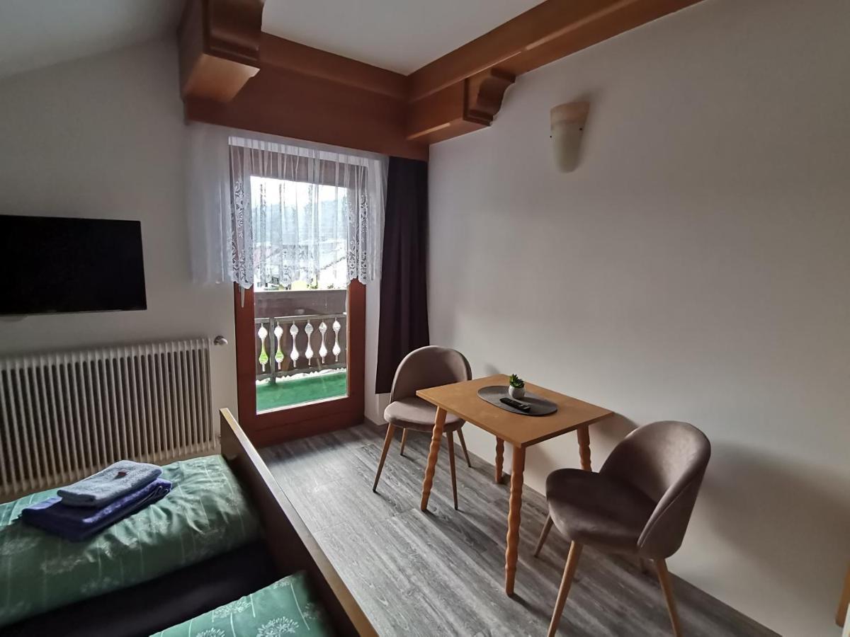 Oberort Haus Bergblick Fruehstueckspension מראה חיצוני תמונה